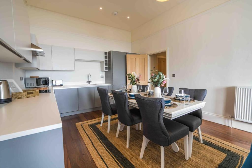 Beautiful Beach Side Apartment Torquay Exterior foto